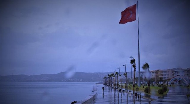 Aliağa’da Pazartesi ve Salı Günü Sağanak Yağış Bekleniyor