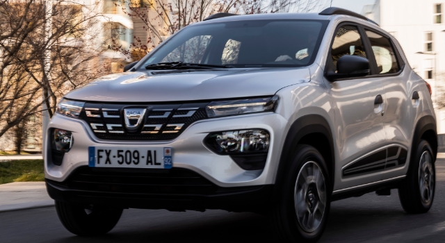 EN EKONOMİK ELEKTRİKLİ YENİ DACIA SPRING YOLLARA ÇIKIYOR