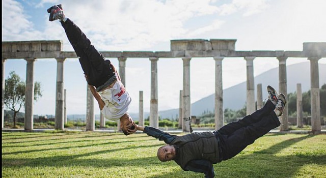 Red Bull dansın en iyilerini Dünya Dans Günü’nde bir araya getiriyor