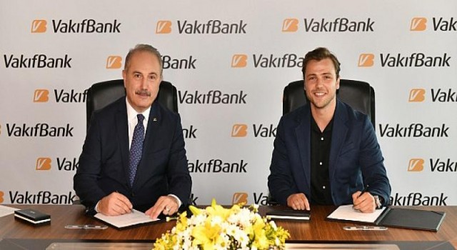 VakıfBank’ın yeni marka yüzü Tolga Sarıtaş oldu