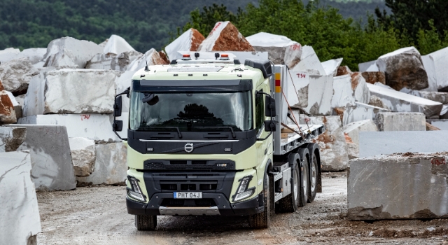 Volvo Trucks, yeni Volvo FMX ile en zorlu görevlere hazır