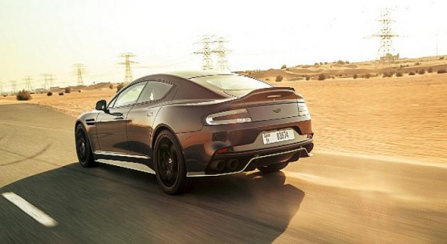 Aston Martin’den Lüks Bir Sedan: Rapide AMR Dünya Çapında Yalnızca 210 Kişi Sahip Olabilecek!