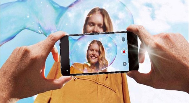 Dünya Selfie Günü’nde OPPO Reno5 Serisi ile Fark Yaratın