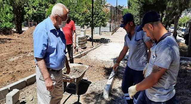 Karabağlar Belediyesi ekipleri hafta sonları sahada