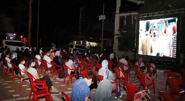 Beylikova’da açık hava sinema gecesi