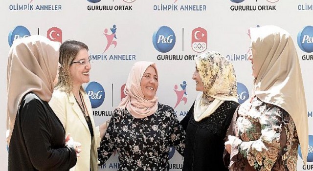 P&G’nin Olimpik Anneleri İbrahim Çolak’a destek için buluştu