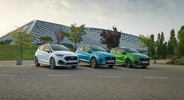 Ford, Yeni Ford Fiesta’yı ‘Hibrit’ versiyonu ile birlikte tanıttı