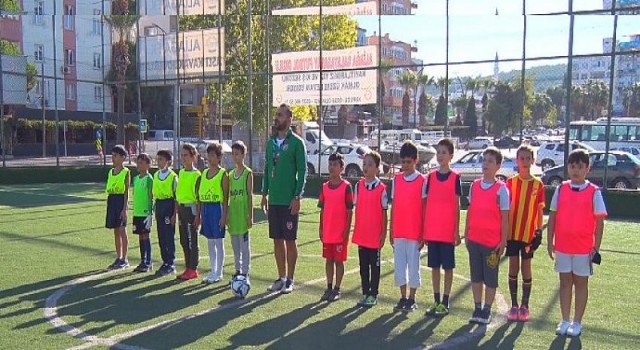 Aliağa’da Cumhuriyet Kupası Futbol Turnuvası Başladı