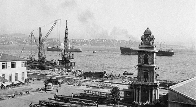 Ara Güler’in arşivinden ‘Denize İnen Yol’ gün yüzüne çıkıyor