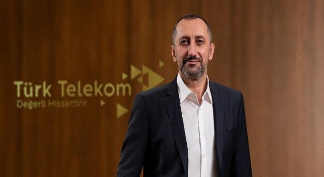 Türk Telekom’dan eğitime 10 bin tablet desteği