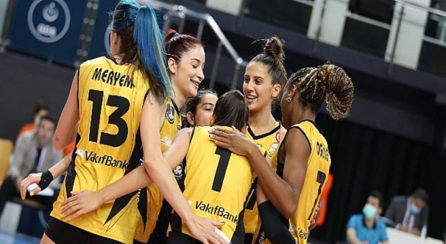 VakıfBank, ligde sezonu Yeşilyurt galibiyeti ile açtı