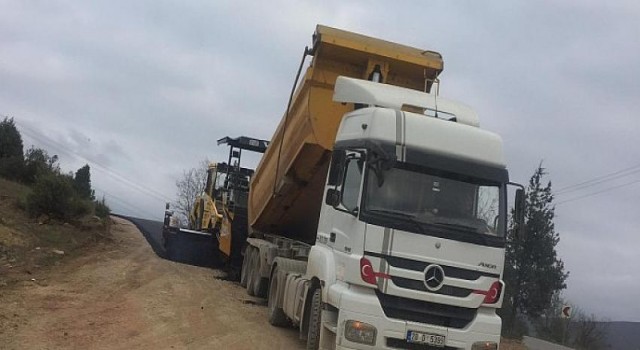 Dilovası Tepecik Köyü’nde yol konforu arttırıldı