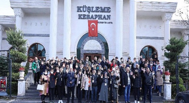 Sanko Holding’in Türkiye’nin dört bir yanındaki çalışanları Gaziantep’in Kurtuluşunun 100. yılında Gazi şehirde bir araya geldi