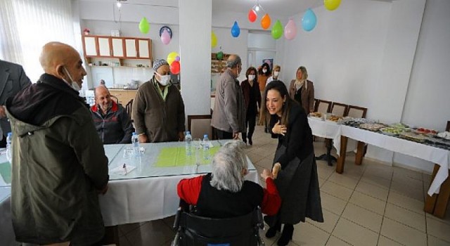 Başkan Ceritoğlu Sengel Yılın İlk Mesai Gününe Huzurevinde Başladı