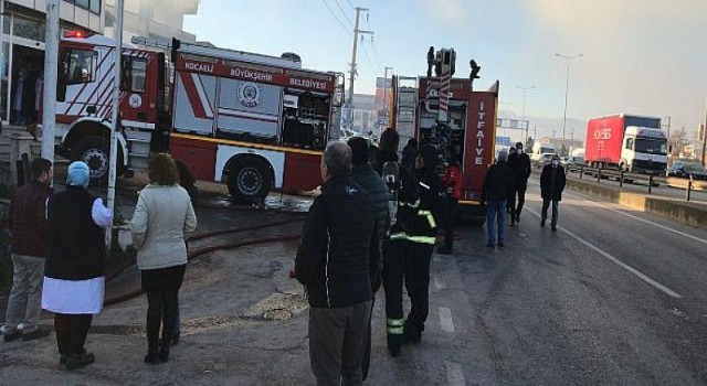 İtfaiyeden imalathanede çıkan yangına kısa sürede müdahale