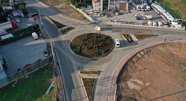 İzmit Hayrettin Uzun Caddesi’nde kavşak tamamlandı