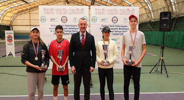 Başkan Büyükakın’dan tenis kortları müjdesi