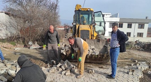 Börezli Mahallesi’nde Yol Çalışmaları Devam Ediyor