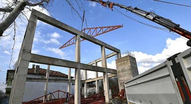 Çukurca İzvat Camii’ne Çelik Çatı