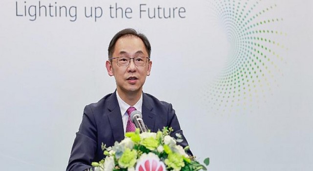 Huawei İcra Direktörü Ryan Ding: Daha güçlü bir dijital ekonomi için birlikte çalışmalıyız