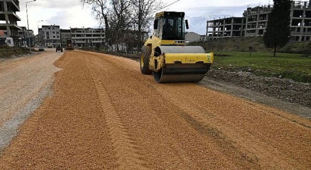 Osmangazi’de Karda Zarar Gören Yollar Yenileniyor