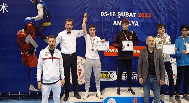 Yıldırım Mesleki ve Teknik Anadolu Lisesine bir madalyada Wushu’dan