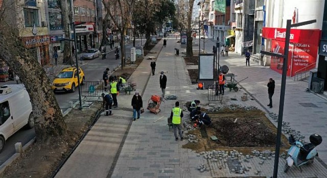 Yürüyüş yolunda kar molası bitti çalışmalar devam ediyor