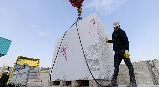 “Anadolu’nun cevheri” İzmir’de toplanıyor - 27. Marble için ilk blok, fuarizmir’de