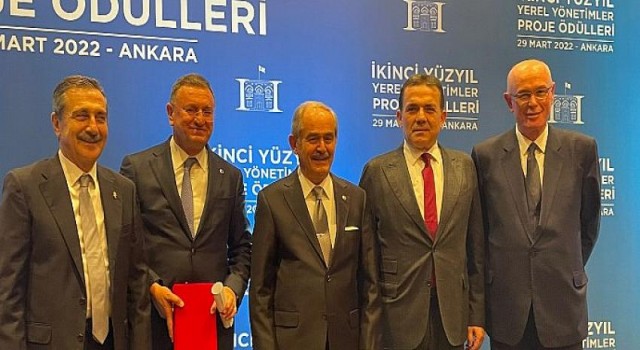 Başkan Abdullah Özyiğit’e bir ödül daha