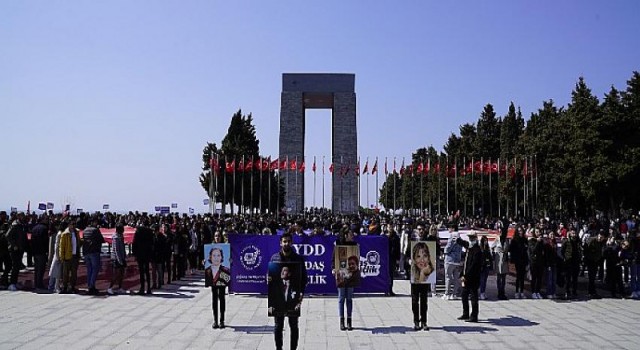 Çağdaş Gençlik 13. Geleneksel Şehitler Abidesi Çanakkale Buluşması Gerçekleşti