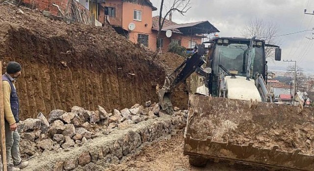 Gölcük Hamidiye Okyar Caddesi genişletiliyor