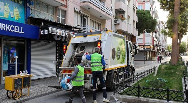 Konteynerler kalkıyor, Buca’nın mahalleleri nefes alıyor