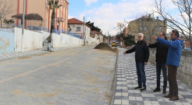 Pelitköy Merkez Kırsalının Yolları Yenilendi