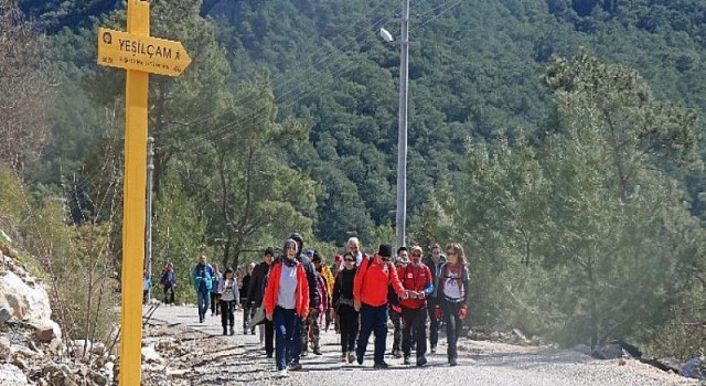 Yeşilçam yolunda doğa yürüyüşü düzenlendi