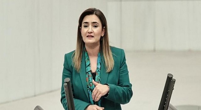 CHP İzmir Milletvekili Av. Sevda Erdan Kılıç: “Kadınlara ‘it’ diyen ortaokul müdürünü AKP’de kimler koruyor?!!”