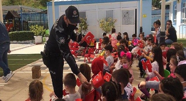 İzmir İl Milli Eğitim Müdürlüğü ‘Polis Haftası’ Kapsamında Etkinlikler Gerçekleştiriyor