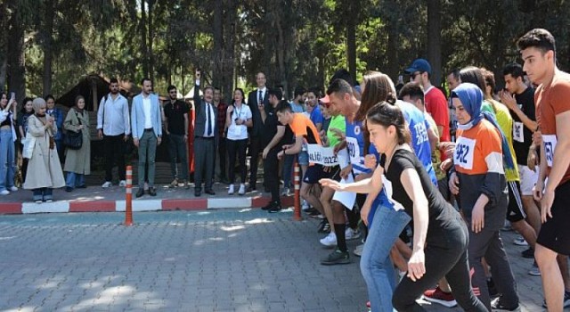 Türk Dünyası Bahar Şenliği Koşusu dostluk ve rekabete sahne oldu