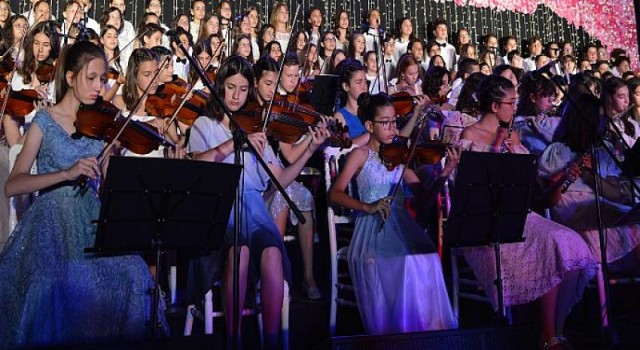 Bilfen Bursa Okullarından “Yaza Merhaba” Konseri