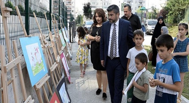 Bilgi Evi Öğrencilerinden Renkli Sergi