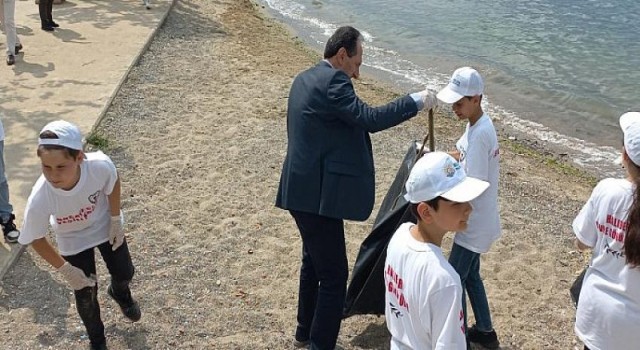 Gölcük’te Çevreci Çocuklar Büyüklerine Örnek Oldular