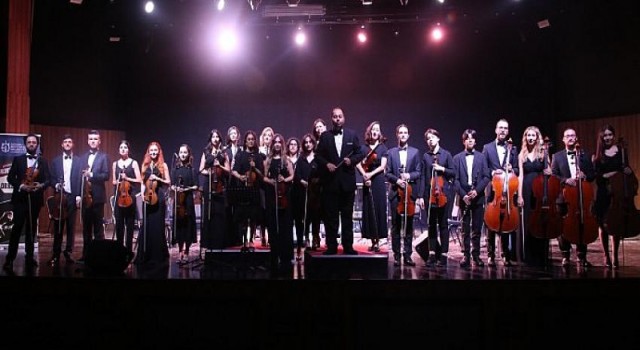 Oda Orkestrası muhteşem performansıyla seyirciyi kendine hayran bıraktı