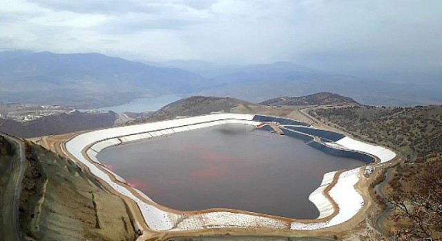 Siyanör Sızıntısını Yaşandığı Altın Madeninin Genişletilmesini Durdurmak İçin Mücadele Sürüyor