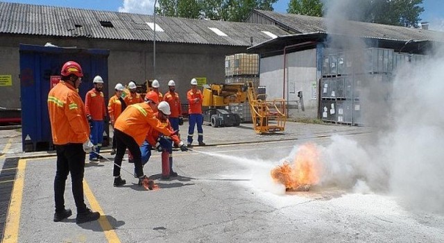 Büyükşehir itfaiyesinden Shell ekiplerine eğitim