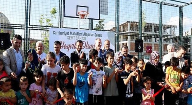 Cumhuriyet Mahallesi Yeni Yaşam Alanına Kavuştu