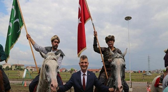 Geleneksel Rahvan At Yarışları Heyecanı Gölcük’te Başlıyor