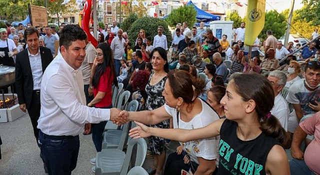 Buca’da geleneksel aşure ikramı gerçekleştirildi