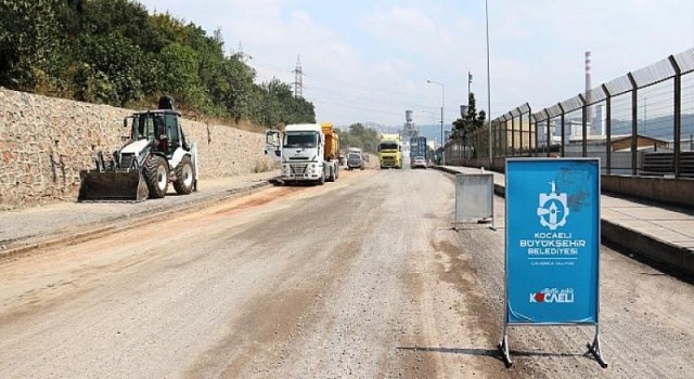 Dilovası Liman Caddesi’nde üstyapı çalışması