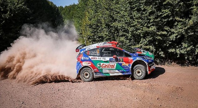 Castrol Ford Team Türkiye, Kocaeli Rallisi’nde tozu dumana kattı