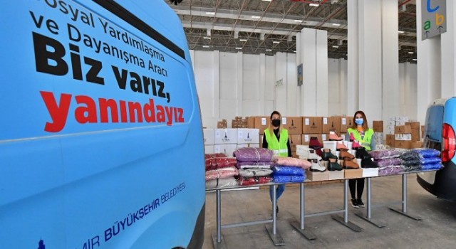 İzmir Büyükşehir Belediyesi’nden 25 bin öğrenciye destek