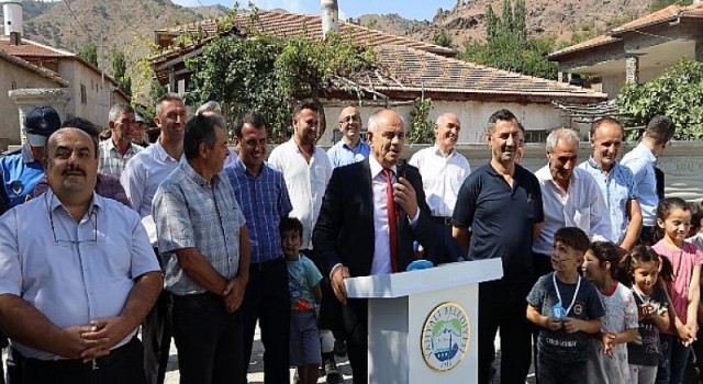 Yahyalı belediyesi çavdaruşağı Mahallesi’ndeki hizmetlerin açılışını yaptı